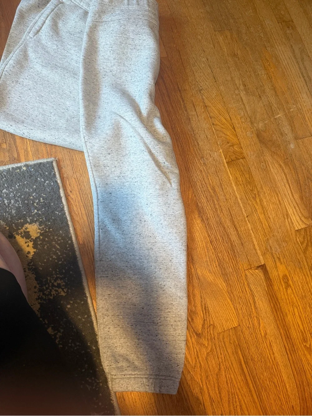 Women’s Carhartt Jogger Sweatpants - Picture 4 of 6